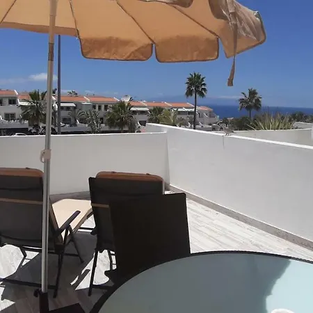 Island Village Heights Costa Adeje ホテル